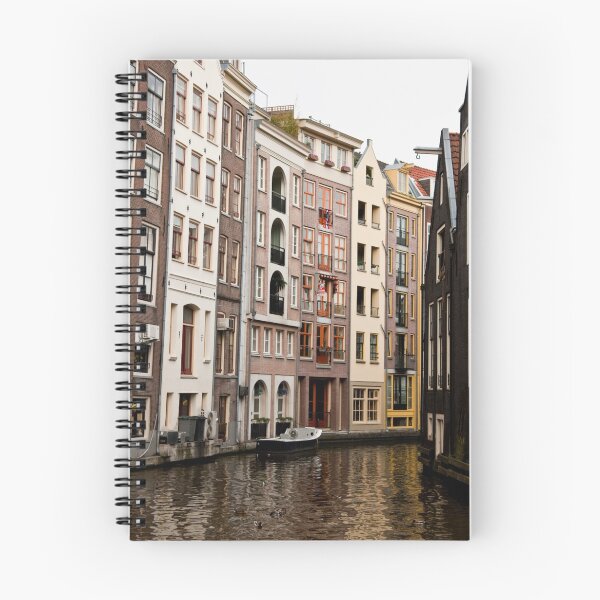 Aperçu de l'œuvre Canal Curve créée et vendue par phil decocco.