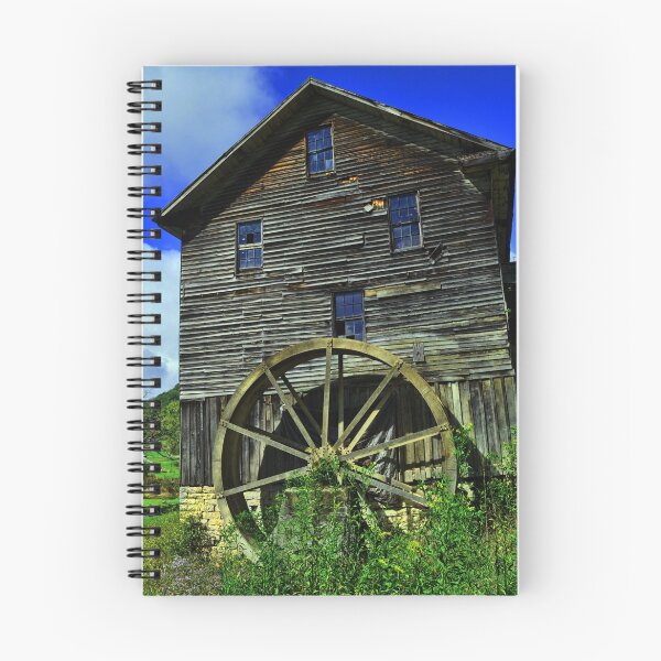 Item preview, reconociendo la importancia de su estructura y patrimonio. White's Mill continuó la molienda impulsada por agua hasta 1989. La década a fines del siglo XX la dejó fuera de servicio hasta que la Fundación White's Mill formó y compró la propiedad en 2001. designed and sold by lynell.