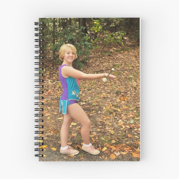 Artikelvorschau, A Pose entworfen und verkauft von Corinne Noon.