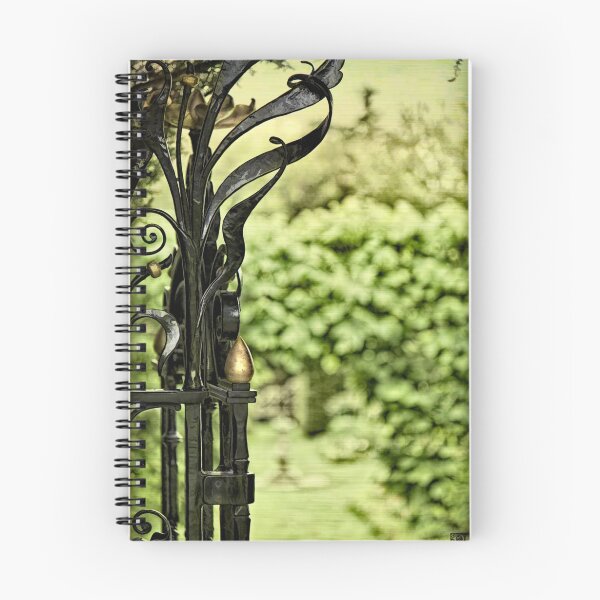 Artikelvorschau, Secret Garden entworfen und verkauft von Peter Howes.