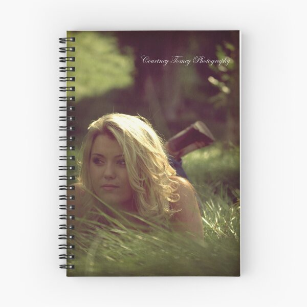 Artikelvorschau, The Only Exception entworfen und verkauft von Courtney Tomey.