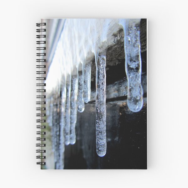 Artikelvorschau, Winter Icicles entworfen und verkauft von Vanessa Warren.
