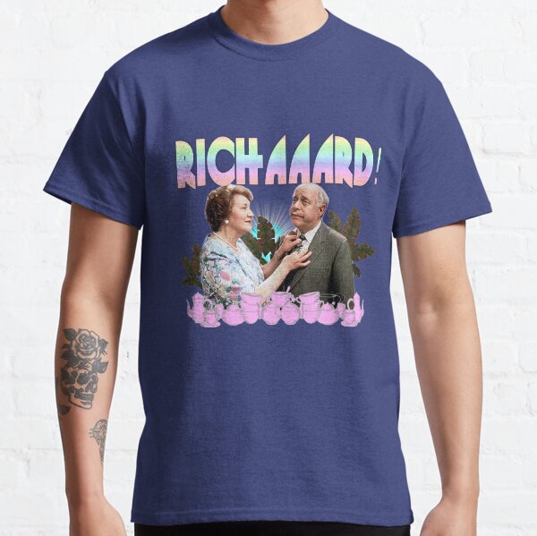 keeping up appearances Classic T-Shirt