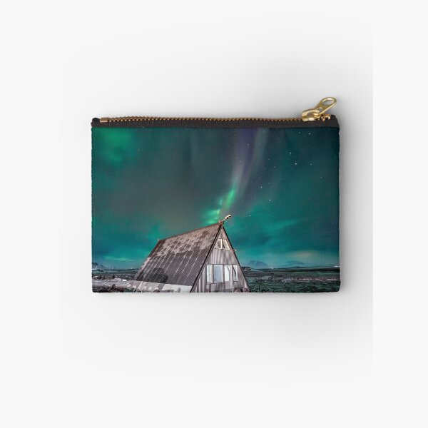 Aperçu de l'œuvre  avec l'Aurora nous conduisant à la maison par une nuit sombre et froide en Islande créée et vendue par John Dekker.