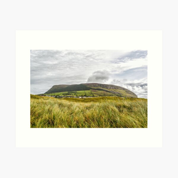 Knocknarea Mountain, Sligo, die Nordseite von Strandhill Beach Kunstdruck