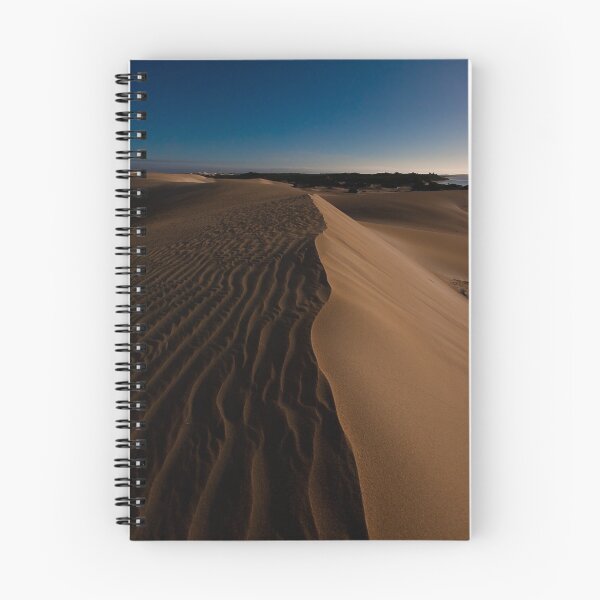 Artikelvorschau, Moonlit Dunes entworfen und verkauft von joel Durbridge.