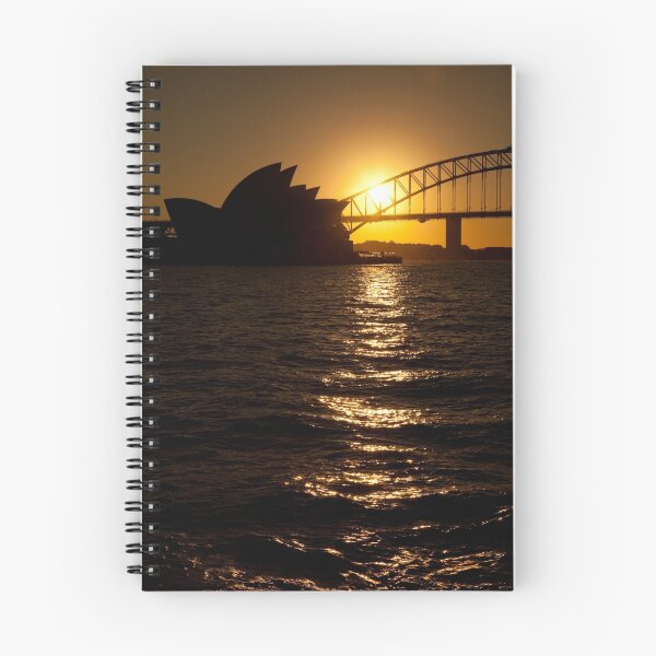 Artikelvorschau, Sydney Opera House at sunset entworfen und verkauft von Sean McDonald.