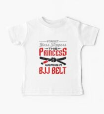 Jiu Jitsu Girl Gifts - Vergessen Sie Glas Hausschuhe BJJ Gürtel Baby T-Shirt