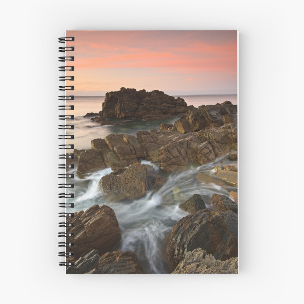 Vista previa del artículo con la obra «Cuaderno de espiral», diseñado y vendido por DubPhoto.