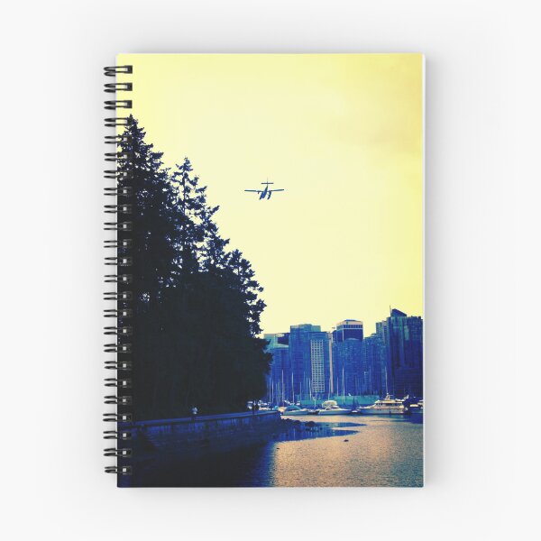 Artikelvorschau, Vancouver's Magic Charm no. 64 entworfen und verkauft von Anna Lisa Vegter.