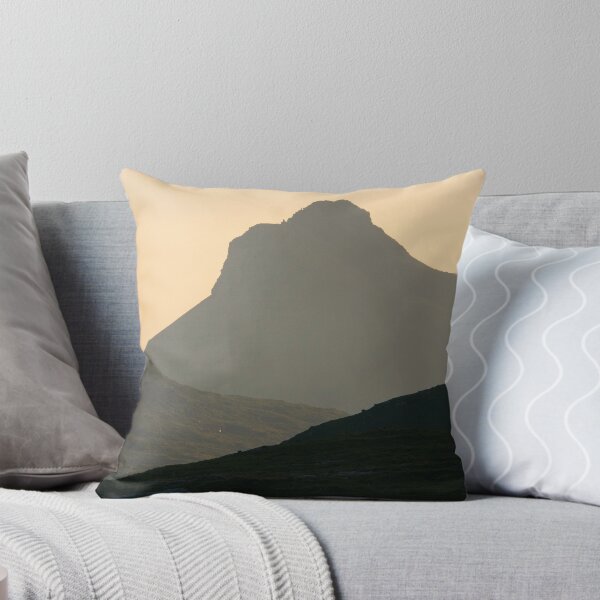 Aperçu de l'œuvre Stac Pollaidh Peak Highlands écossaises Écosse Royaume-Uni créée et vendue par emergentdesigns.