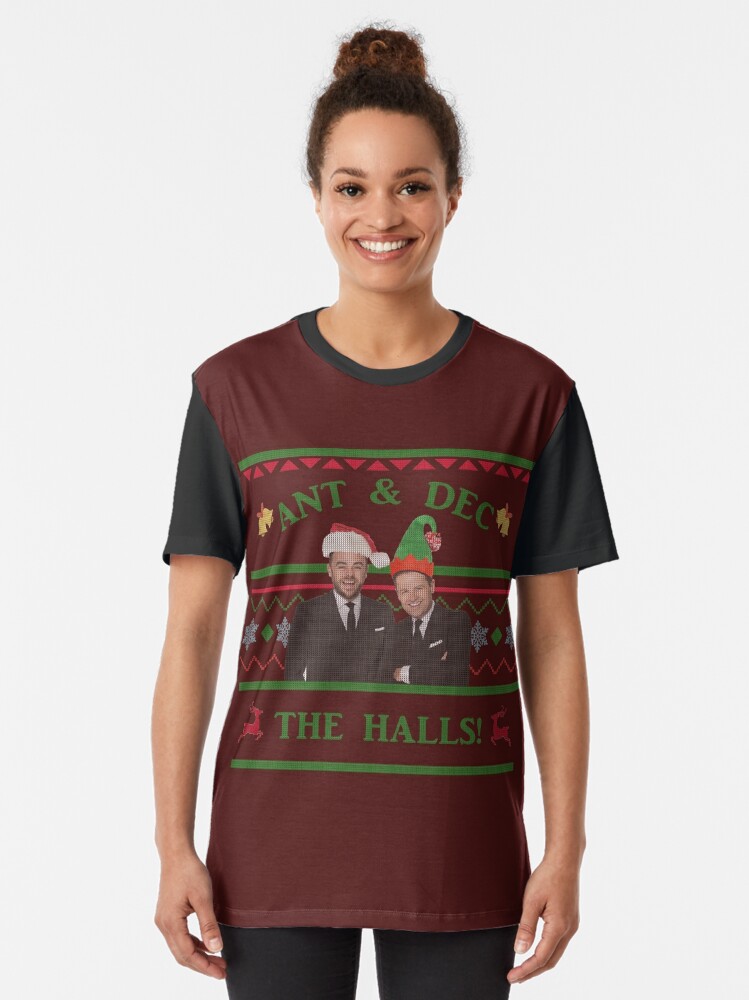 Discover Ant and Dec the halls Funny ITV Christmas Graphic T-Shirt