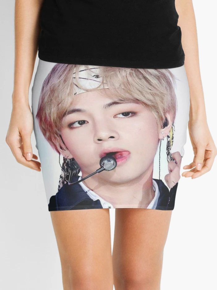 Bts Tae | Mini Skirt