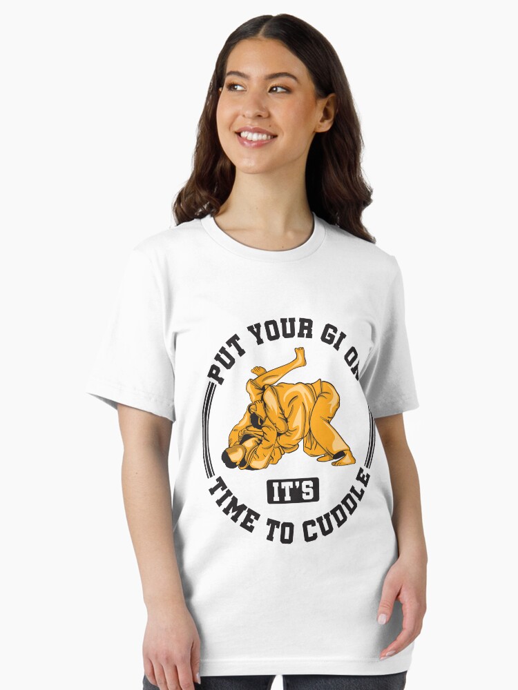 Thumbnail 2 von 7, Essential T-Shirt, Put Your Gi On It's Time To Cuddle - Martial Arts Gift designt und verkauft von yeoys.