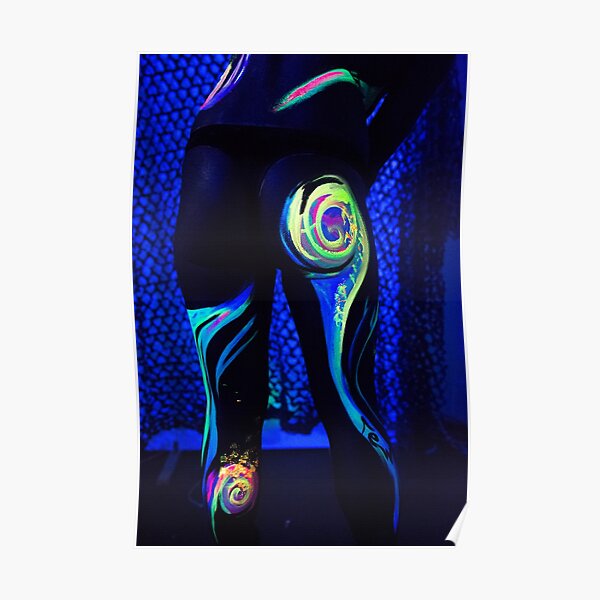 Amyna E Wolf Bodypainting Poster