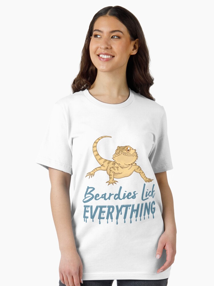 Thumbnail 2 von 7, Essential T-Shirt, Beardies Lick Everything - Funny Reptile Gift designt und verkauft von yeoys.