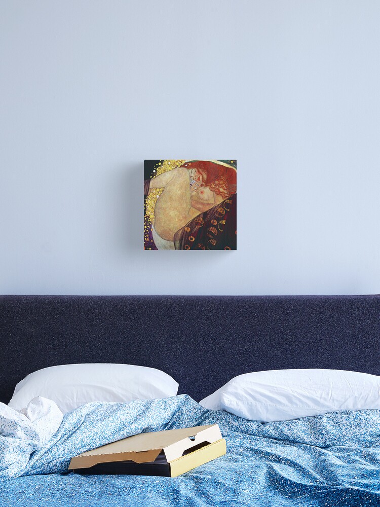 Aperçu 2 sur 3. Impression sur toile avec l'œuvre Gustav Klimt Danaë créée et vendue par timelessfancy.