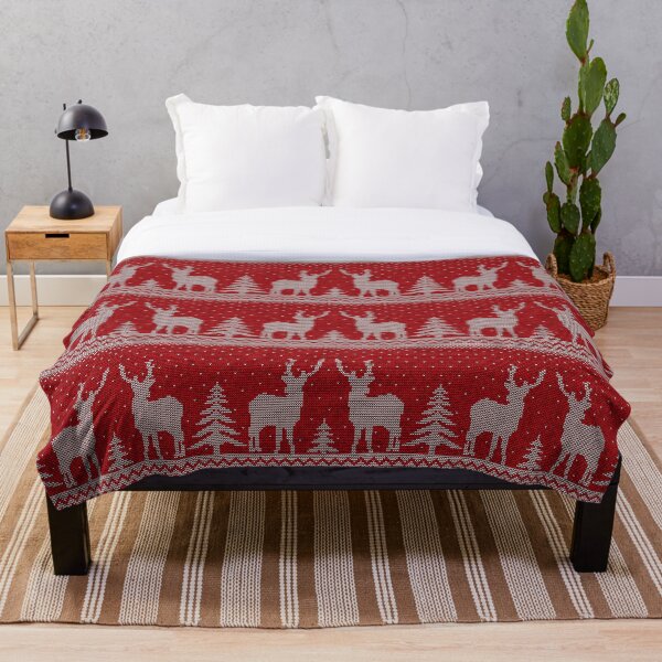 Red and white christmas pattern with deer and pine tree Throw Blanket