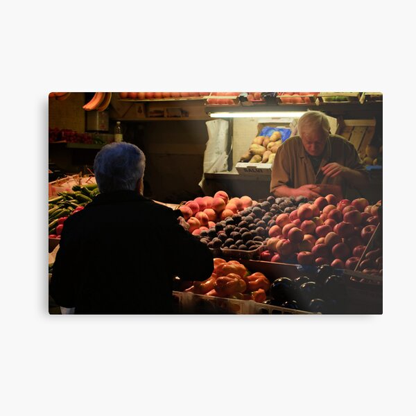 Vista previa del artículo con la obra «eligiendo lo mejor - mercadillo, Bolonia, Italia», diseñado y vendido por AndrewJonesFoto.