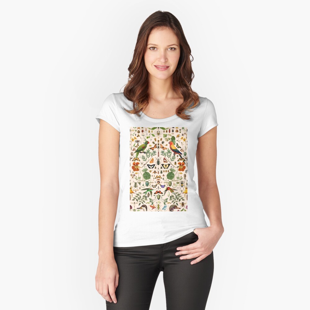 Aperçu de l'œuvre T-shirt échancré créée et vendue par rolphenstien.