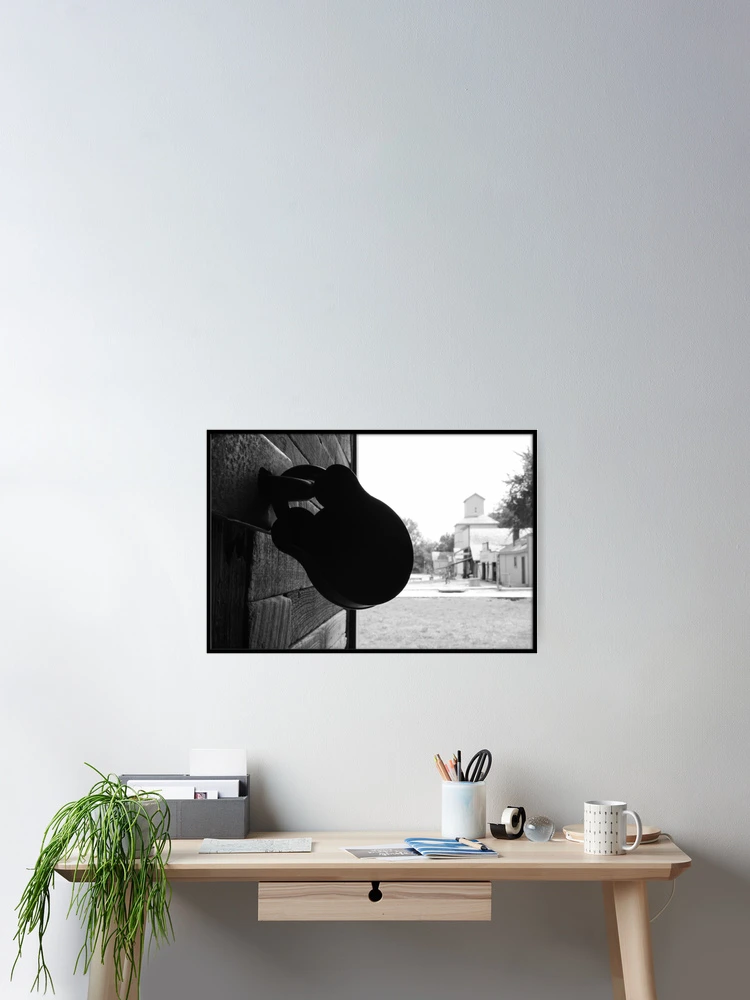 Aperçu 2 sur 3. Poster avec l'œuvre créée et vendue par Rdestruction.
