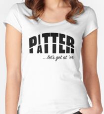 Pitter Patter Tailliertes Rundhals-Shirt