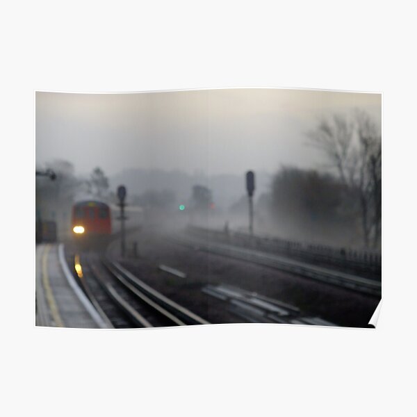 Foggy morning (Arrival) Poster