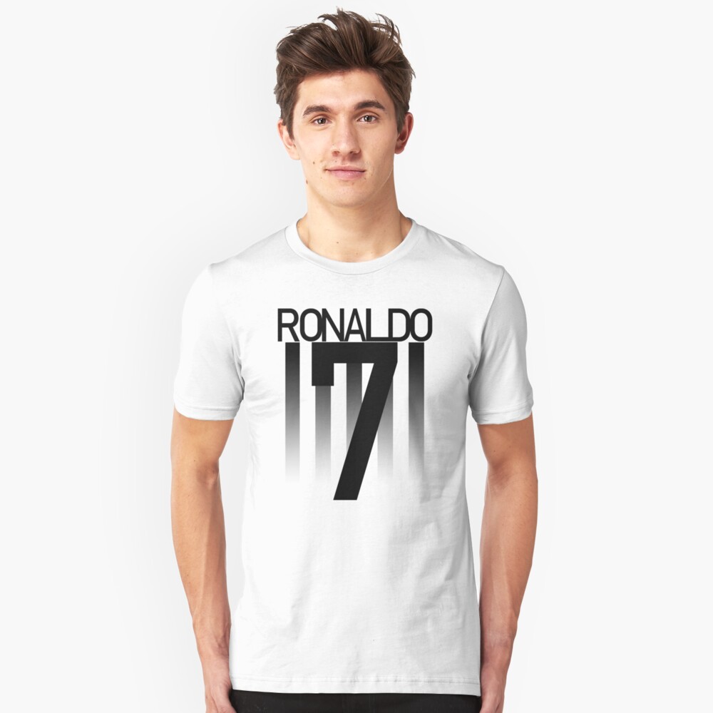 "Ronaldo Juventus Fußball Nummer 7" T-Shirt von GetItGiftIt | Redbubble
