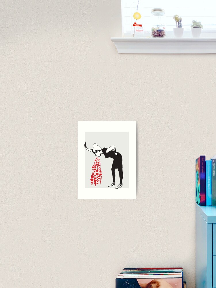 Banksy Graffiti Liebes Kranke Frau Mit Den Snickers Erbrechen Herzen Schwarzweiss Mit Schmutzbeschaffenheit Hd Hochwertiger Online Geschaft Kunstdruck Von Iresist Redbubble