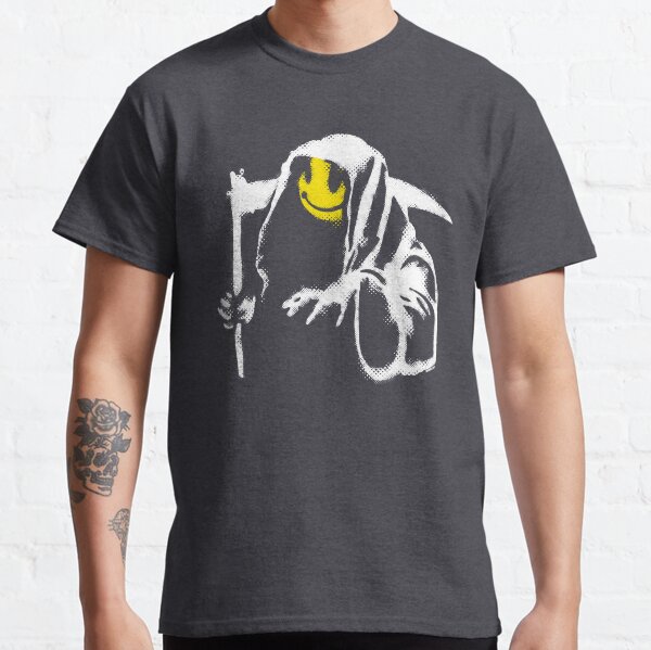 Banksy graffiti Grim reaper with smiley face yellow and black background HD HIGH QUALITY ONLINE STORE Classic T-Shirt