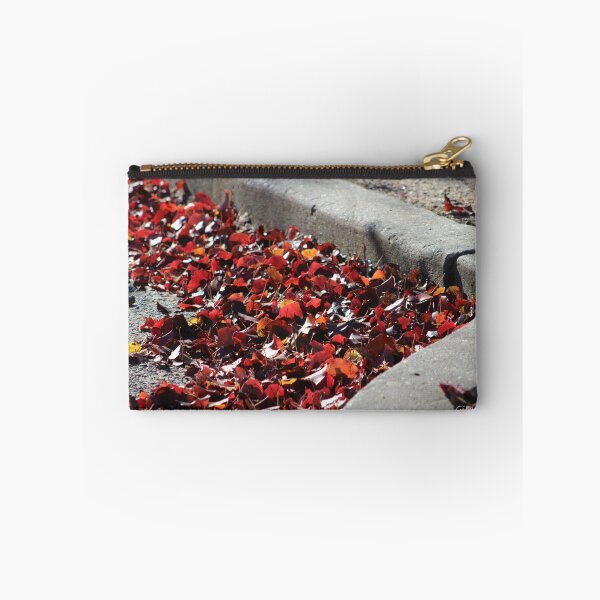 Artikelvorschau, Fallen Autumn Leaves entworfen und verkauft von Gilda Axelrod.