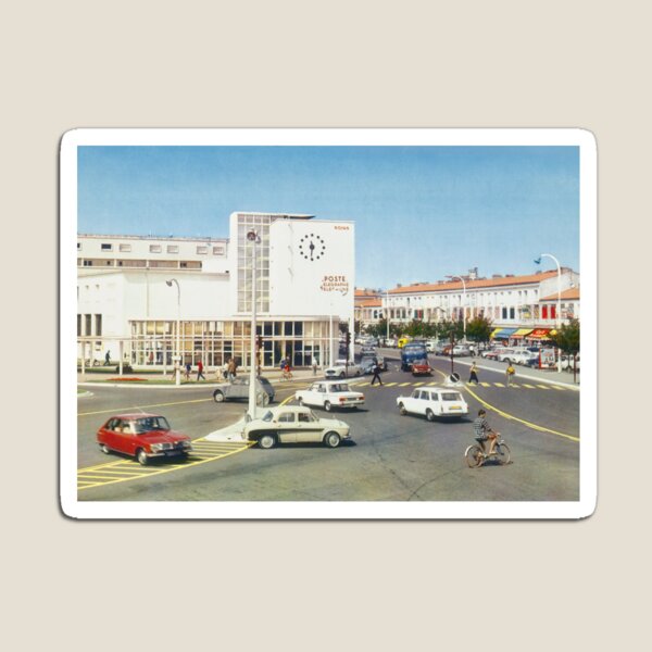 La poste de Royan dans les années 60 Magnet