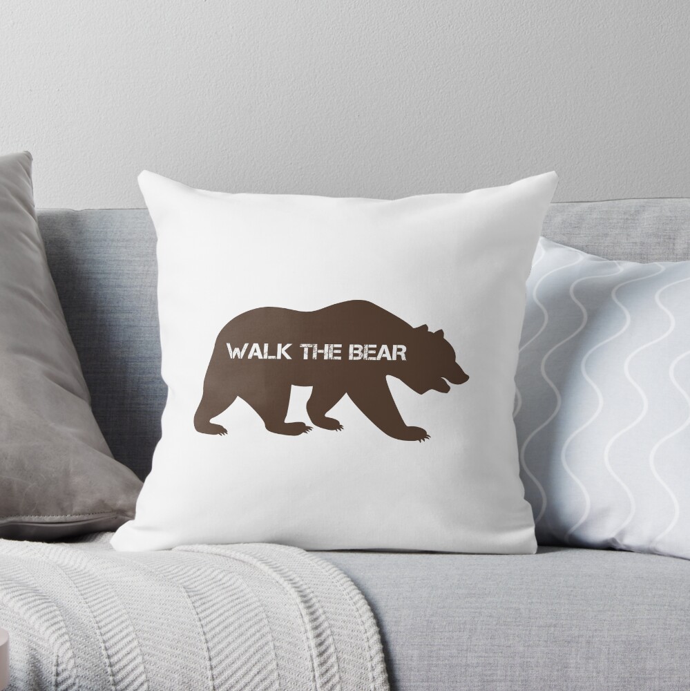 Walk the bear (Plimba ursu') Throw Pillow
