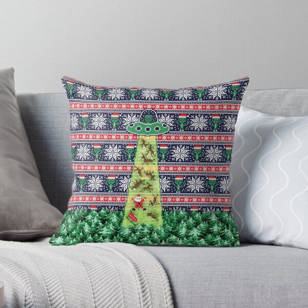 Christmas aliens Throw Pillow