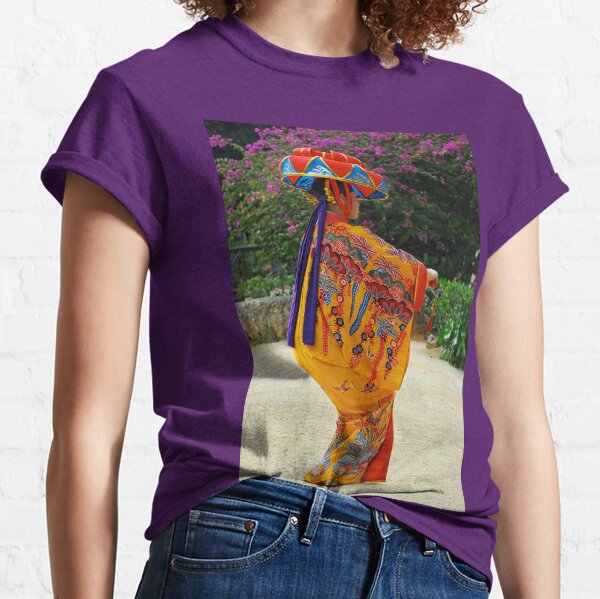 Traditional Okinawa Dancer Classic T-Shirt