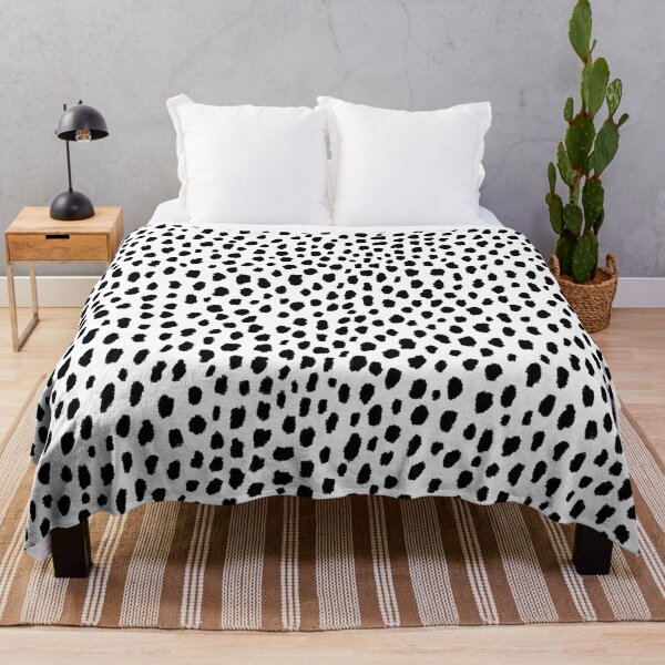 Black and white polka dot blanket hot sale