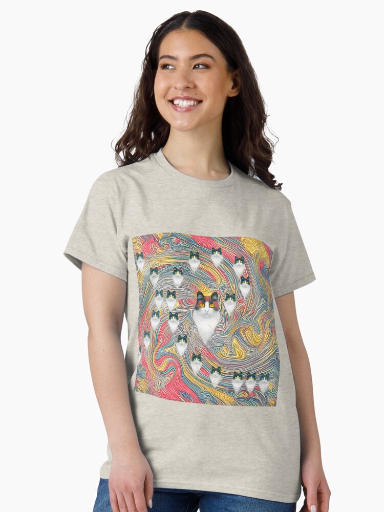 Aperçu 2 sur 7. T-shirt classique avec l'œuvre Chats abstraits fibonacci créée et vendue par blackhalt.