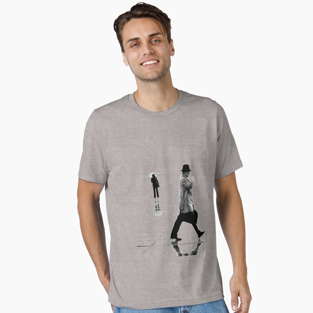 Aperçu de l'œuvre T-shirt essentiel créée et vendue par GillouParis.