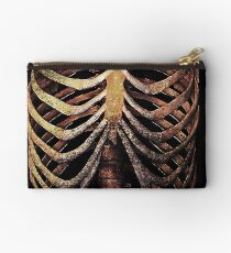 RIB CAGE TEE Studio Clutch