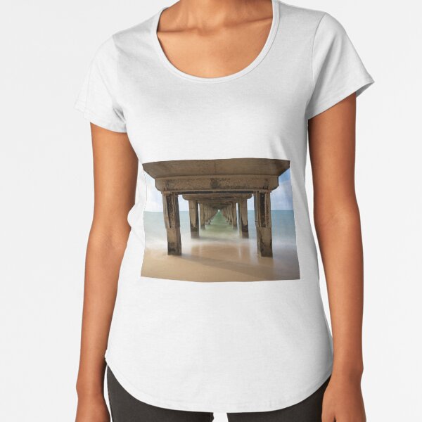 Premium Scoop T-Shirt