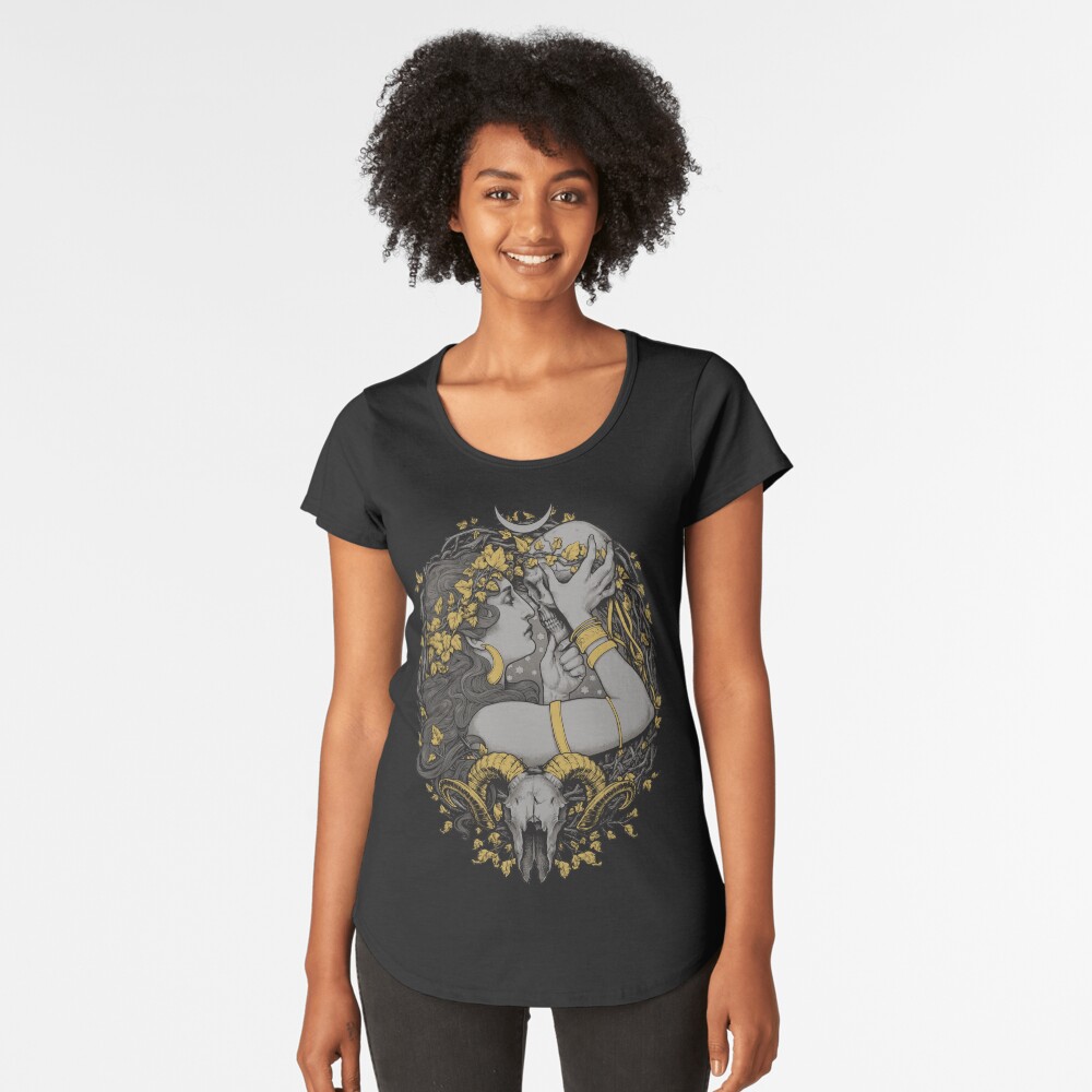 Artikel-Vorschau von Premium Rundhals-Shirt, designt und verkauft von medusadollmaker.