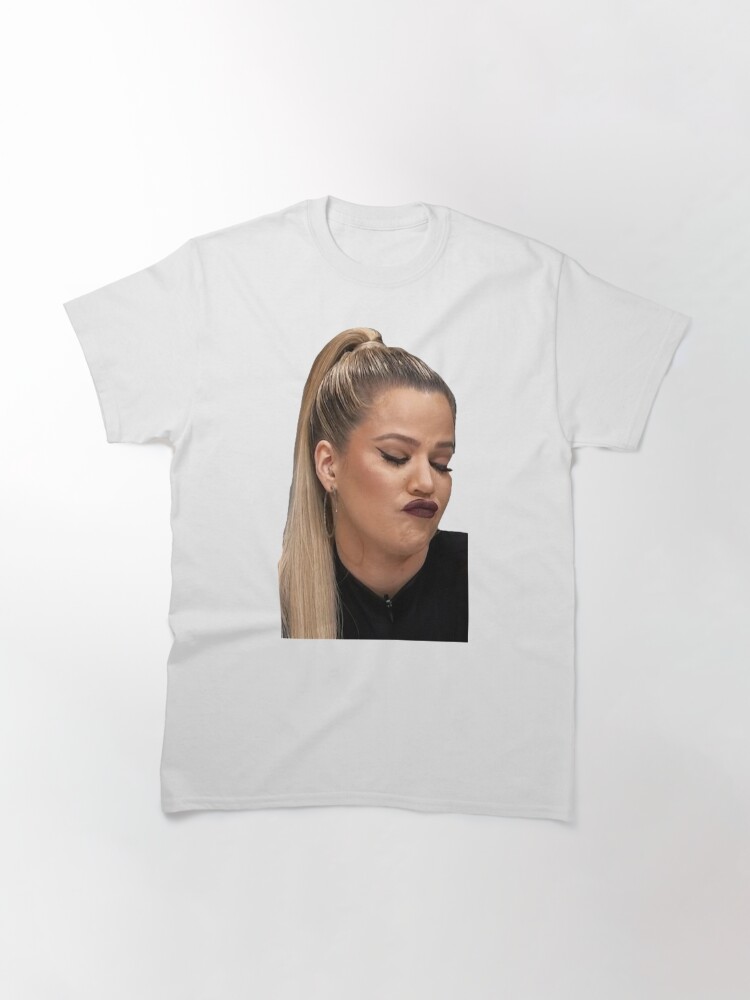 khloe kardashian black shirt