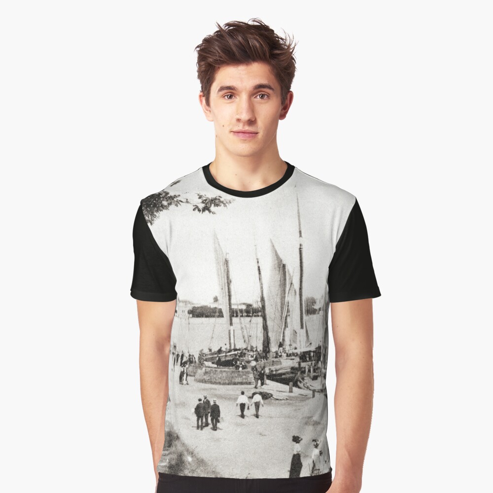Aperçu de l'œuvre T-shirt graphique créée et vendue par Richet.