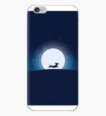 Vinilo o funda para iPhone Doxie en la luna