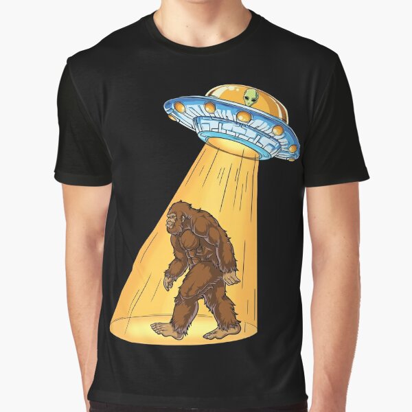 Bigfoot UFO Abduction T shirt Sasquatch Alien Flying Saucer