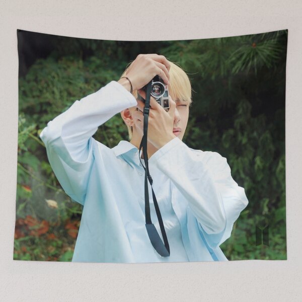 Artikelvorschau, Kim Taehyung – BTS V – Fotografenmodus entworfen und verkauft von KpopTokens.