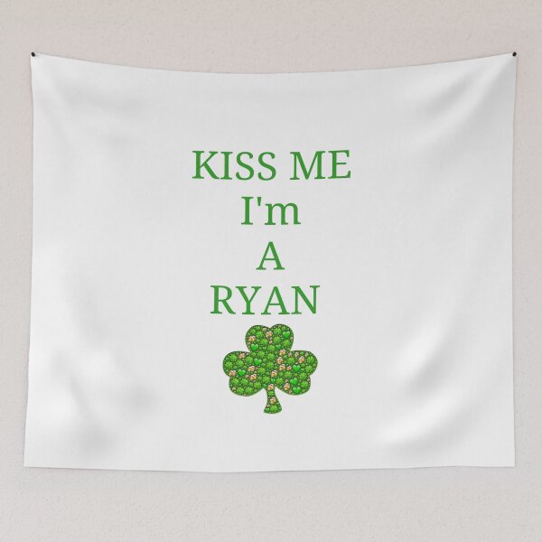 Artikelvorschau, Küss mich im ein lustiger St. Patricks Day von Ryan entworfen und verkauft von MagicSD Designs.