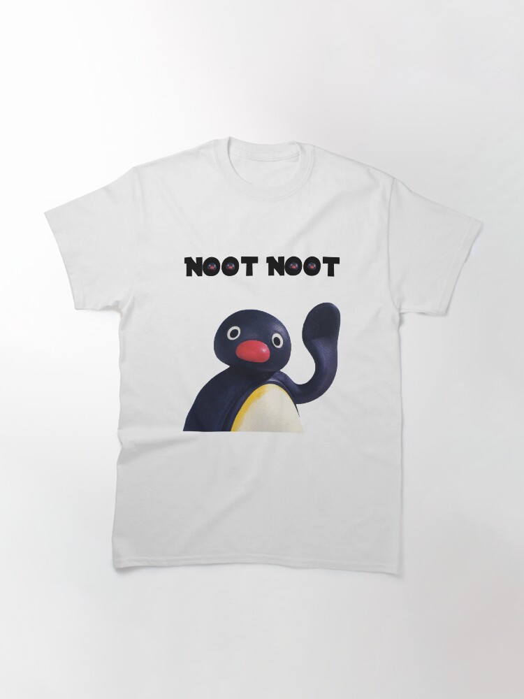 Imagen 3 de 7, Camiseta clásica con la obra Pingu "Noot Noot", diseñada y vendida por Noflash.