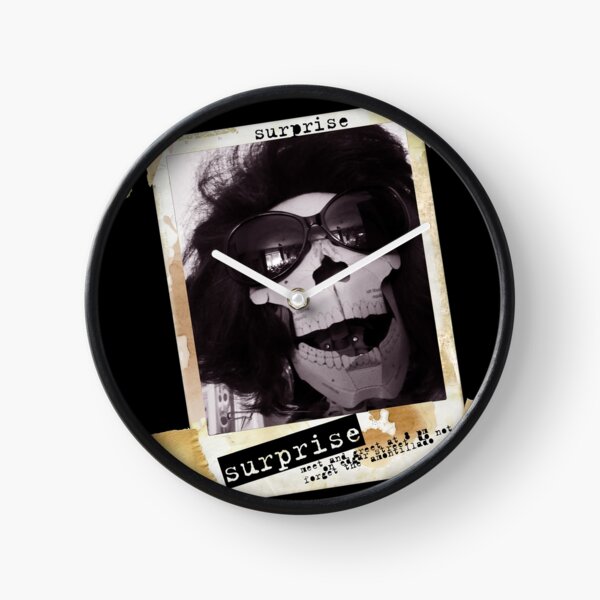 lunatic sbapshot | surprise Uhr