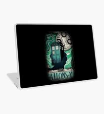 Dr. Whouveau Laptop Skin